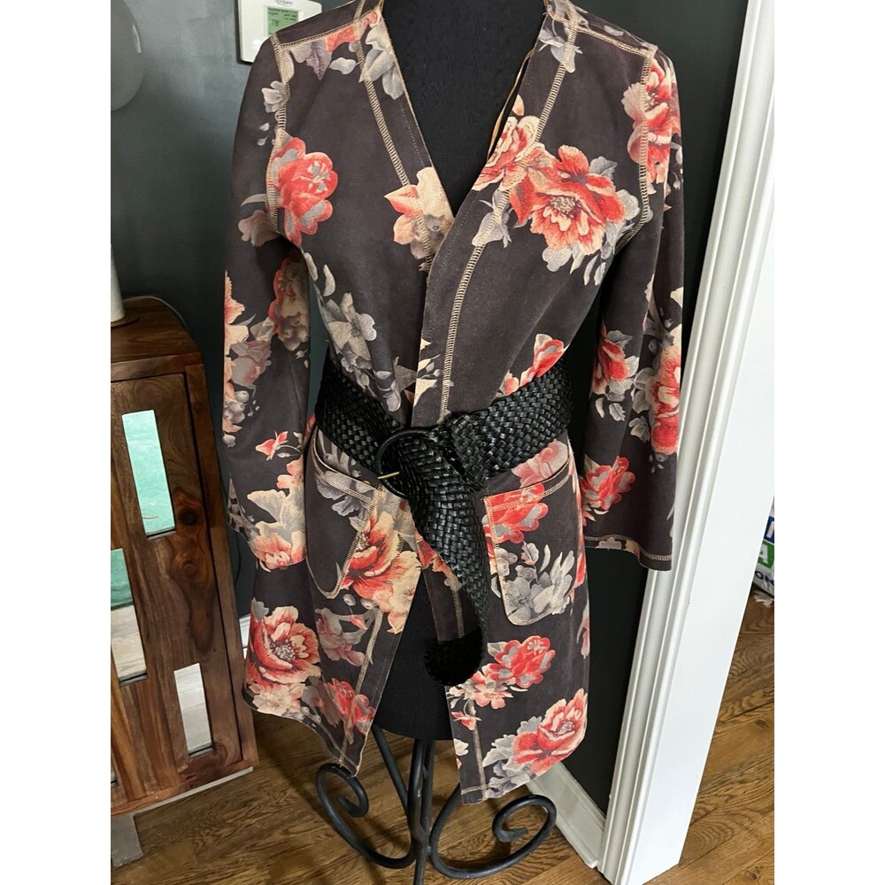 Solitaire Women’s Buttery Soft microsuede Floral jacket sz M Darling! Pink Gray